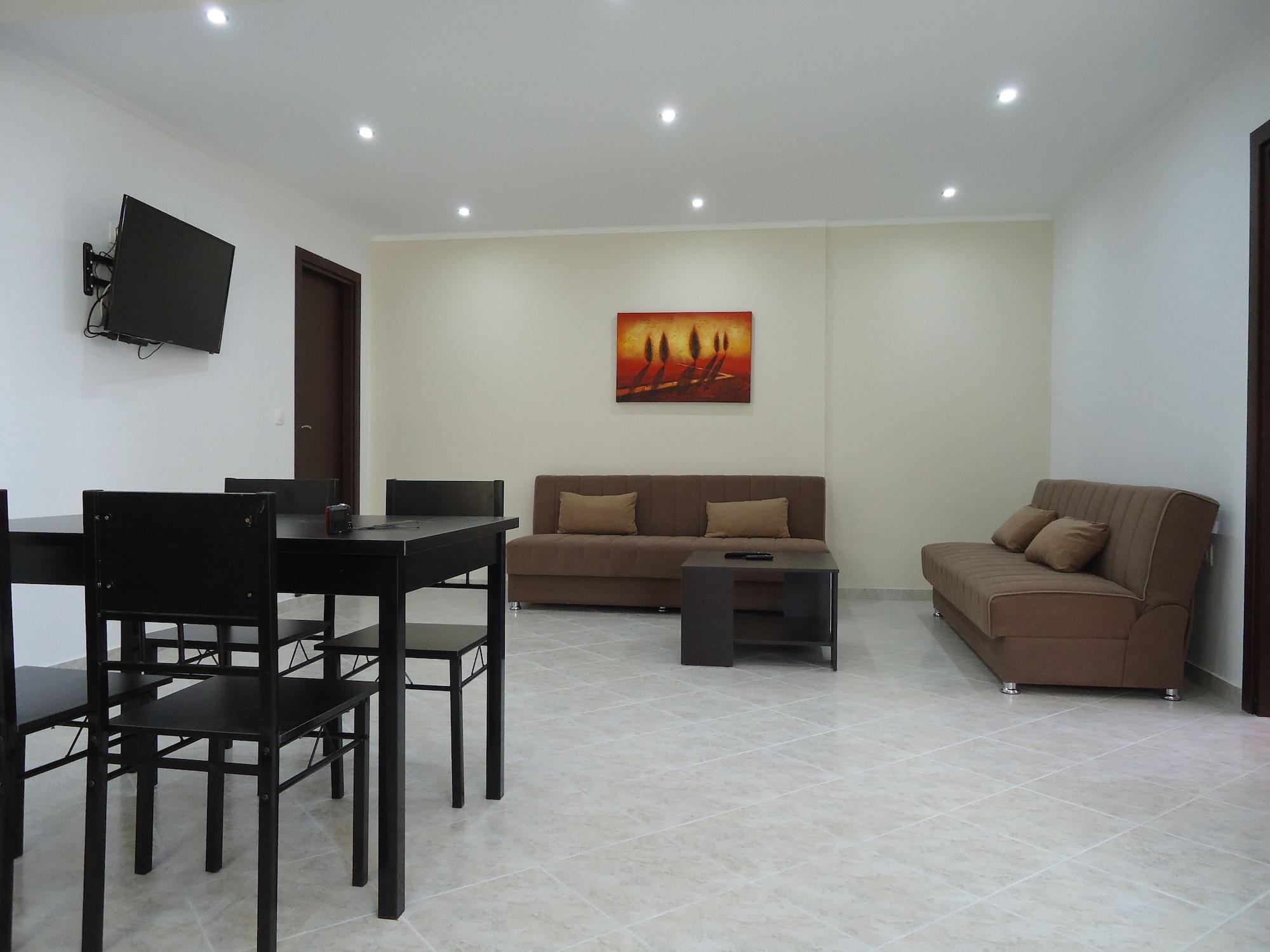 Crystal Blue Hotel, Barbati Luaran gambar